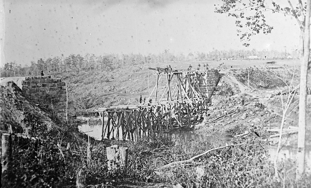 Catlett's Station, Va., vicinity.  Federal soldiers rebuilding the Orange & Alexandria Railroad bridge over Cedar Run
